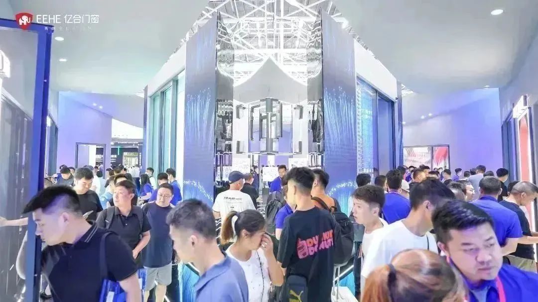 直擊2023廣州建博會(huì)現(xiàn)場(chǎng)，億合門窗以實(shí)力出圈，全新形象展廳人氣爆棚！