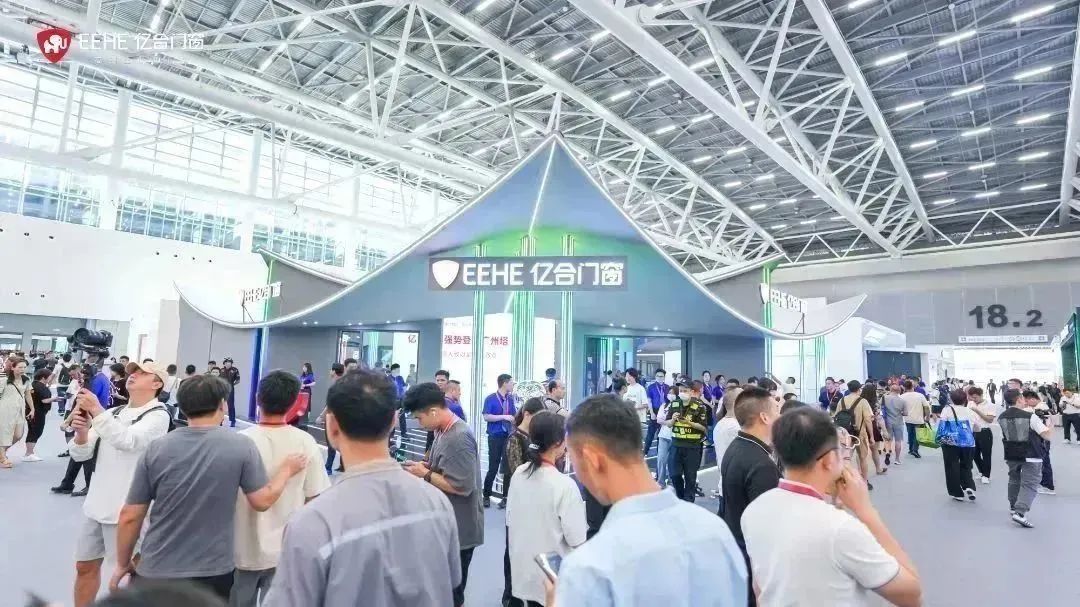 直擊2023廣州建博會(huì)現(xiàn)場(chǎng)，億合門窗以實(shí)力出圈，全新形象展廳人氣爆棚！