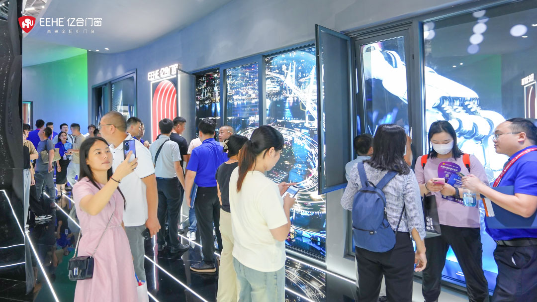直擊2023廣州建博會(huì)現(xiàn)場(chǎng)，億合門窗以實(shí)力出圈，全新形象展廳人氣爆棚！